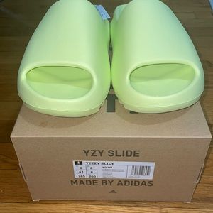 Yeezy Slides Glow Green